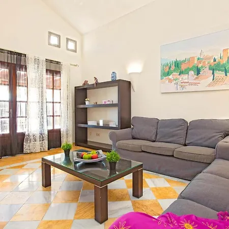 Alhambra Villa Playa Blanca (Lanzarote)