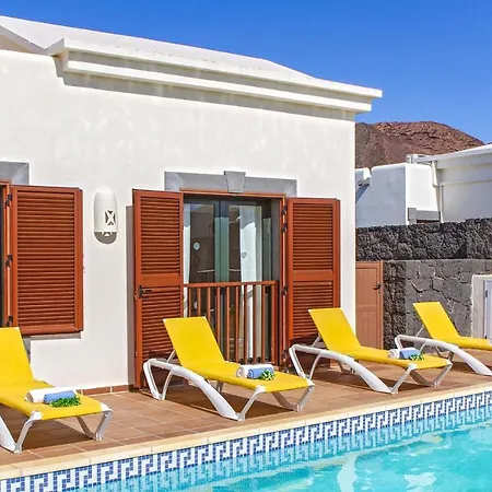Alhambra Villa Playa Blanca (Lanzarote)